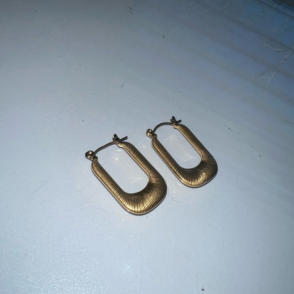 Slide Jewelry Gold Hoop Huggie Earrings with line detail | NWT